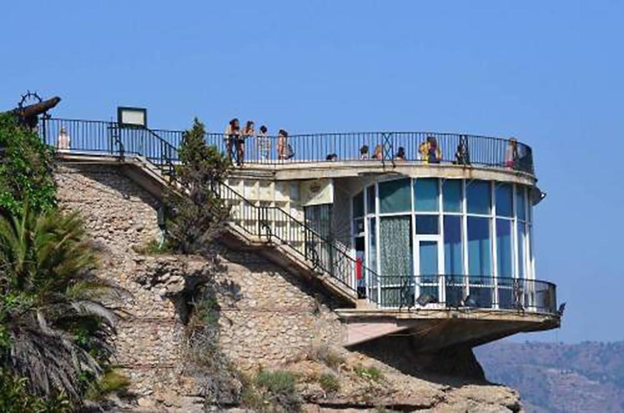 Nerja Center Apartment With Sea View Экстерьер фото